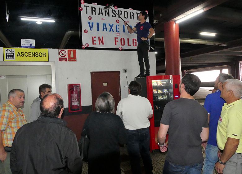 2017 06 27 FolgaAutobusesVigo09.JPG